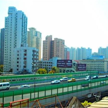 7Days Inn Shanghai Caobao Road Metro Station エクステリア 写真